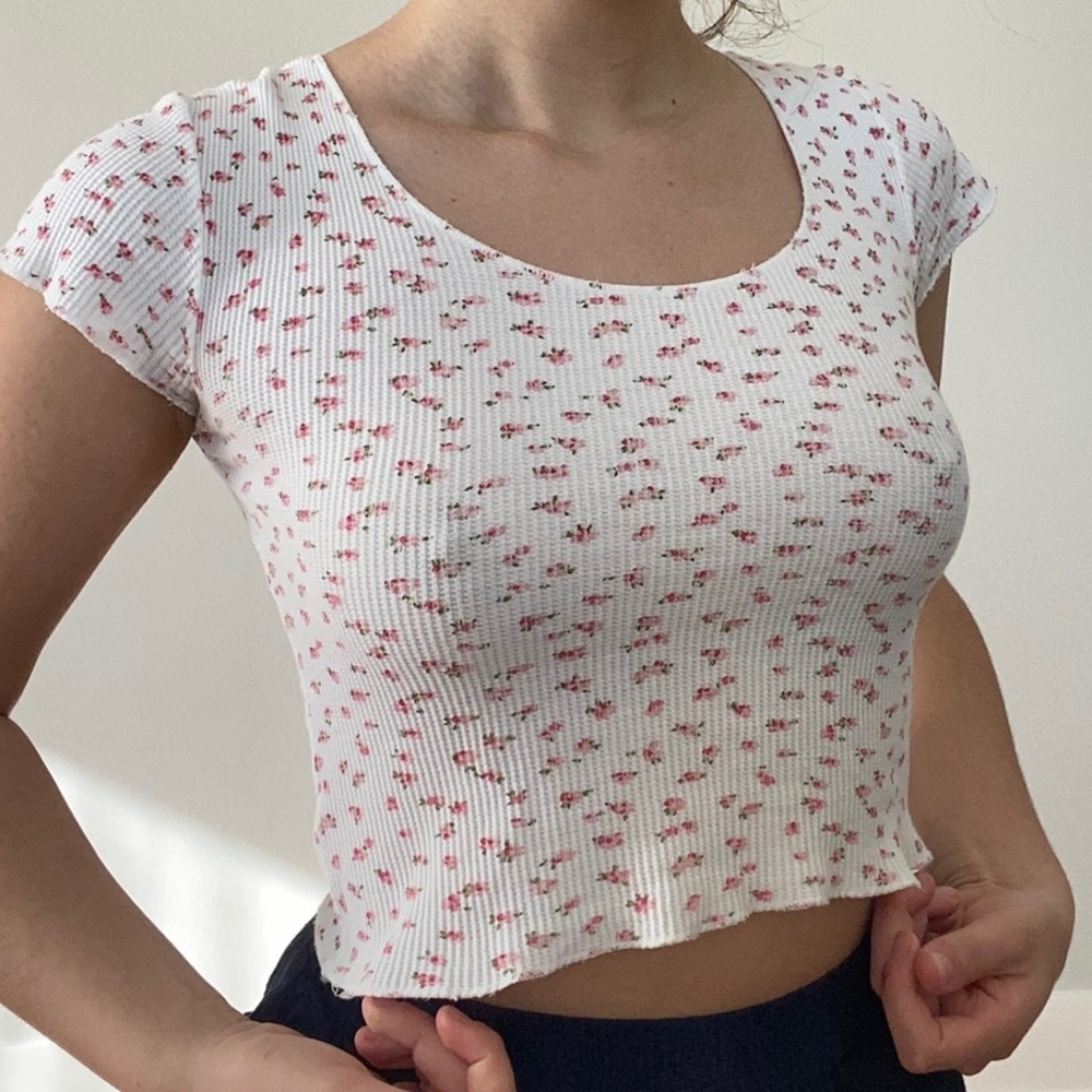 adorable little flower shirt from brandy !!